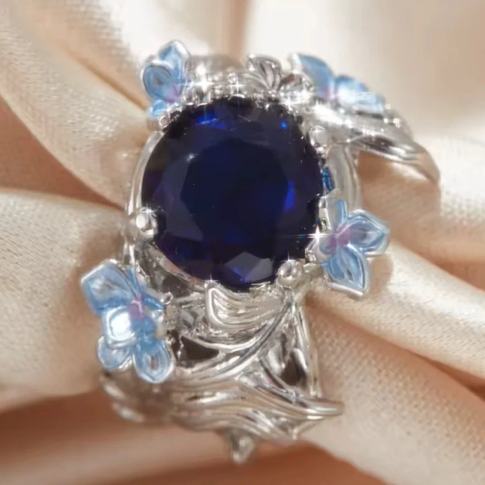 Vintage Exquisite Sapphire Floral Halo Ring